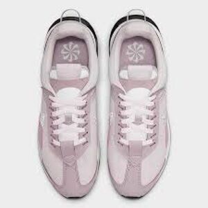 Nike Air Max Venice plum/fog Sneakers